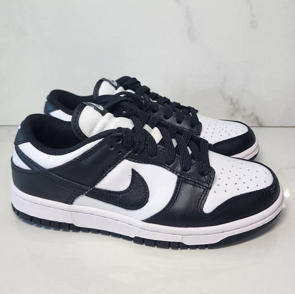 Nike Dunk Low RETRO Black / White Panda Women's - Picture 4 of 9